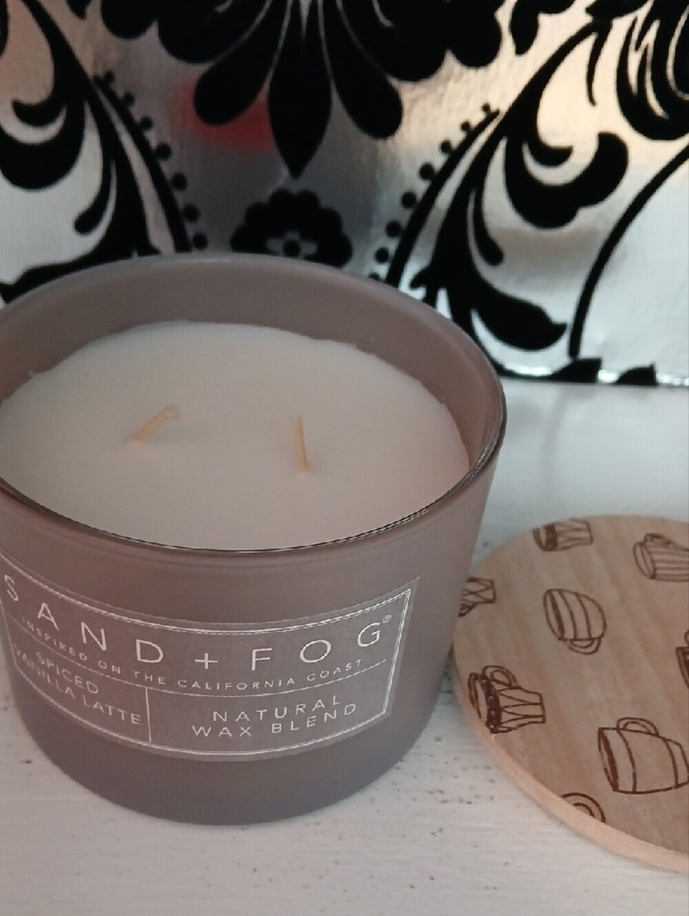 Spiced Vanilla Latte 2 Wick Candle - Picture 2 of 2